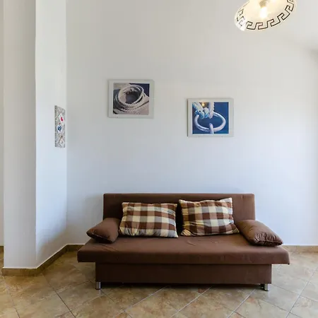 Apartment Lana R. *